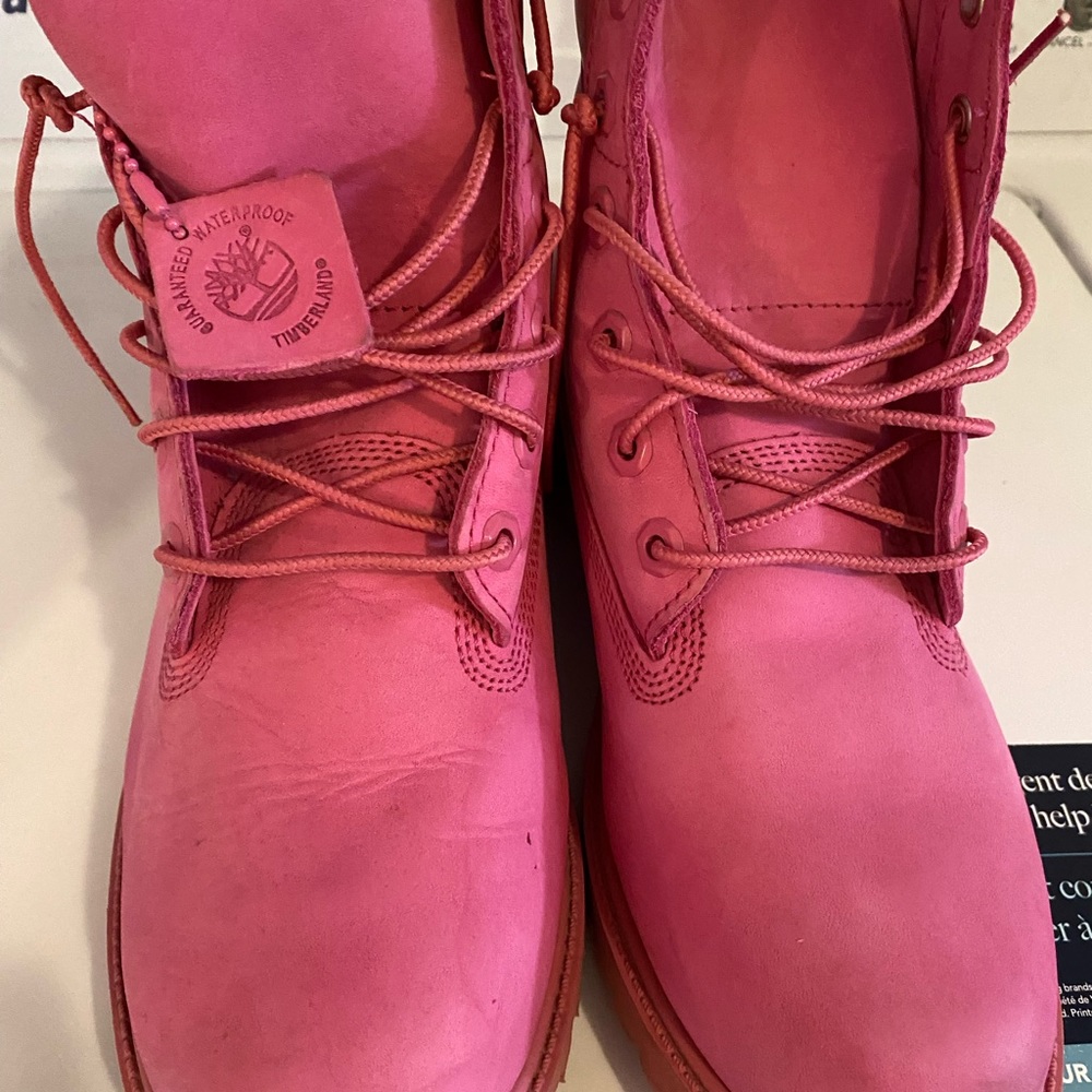 HotPink size 7 in Girls Timberlands. Only worn a handful of times.